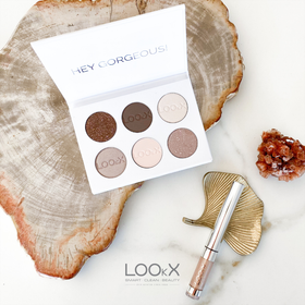 Tyhjä luomiväripaletti magneeteilla 