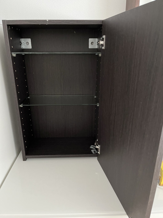 Kaappi seinälle, 5€