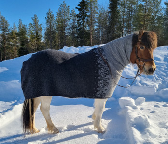 Às villaloimi harmaa