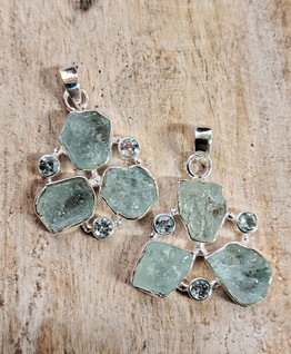 Akvamariini/topaasi/hopea925 riipus 