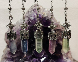 Fluoriitti/metalli heiluri 