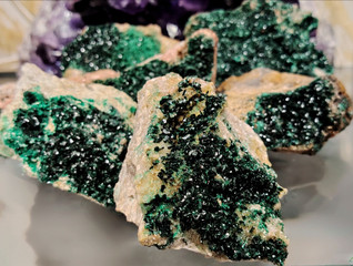 Malakiitti kristallisoitunut 90-150 mm