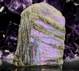 Labradoriitti Purple 70-120 mm