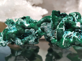 Malakiitti pseudomorfinen 50-70 mm