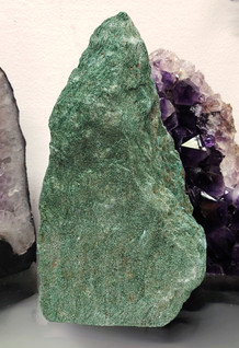 Fuksiitti paasi 140/255/55 mm