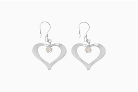 Hopeiset Sydänkorvakorut