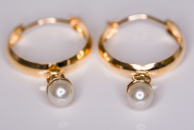 Rengaskorvakoru Ø12mm, 5mm helmiäinen