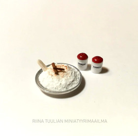 Nukkekodin Riisipuuroastia + kaneli- ja sokeripurkit