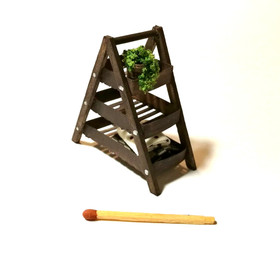 Nukkekodin Kerroshylly (3-tasoinen) -  Ruskea