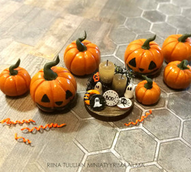 Nukkekodin Halloween -herkkutarjotin