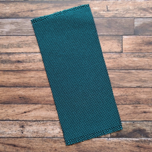 Nukkekodin matto - Miniruutu Tummanvihreä 6 x 13,5 cm