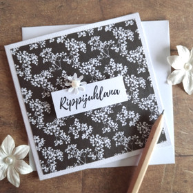 Kortti - Rippijuhlana Mustavalkoinen (10 x 10cm)