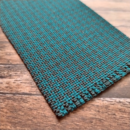 Nukkekodin matto - Kukonaskel Tummanvihreä 6,5 x 13,5 cm