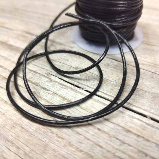 Nahkanauha 1 mm - Musta / 1 metri