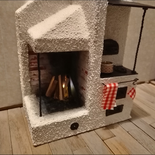 Nukkekodin Leivinuunitakka - Valkoinen