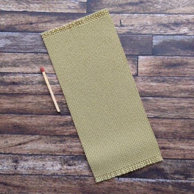 Nukkekodin matto - Miniruutu Vaalea oliivinvihreä 6 x 13,5 cm