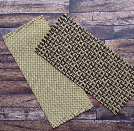 Nukkekodin matto - Miniruutu Vaalea oliivinvihreä 6 x 13,5 cm