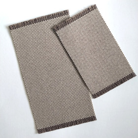 Nukkekodin mattosetti - Ruskea (2 kpl/pkt)