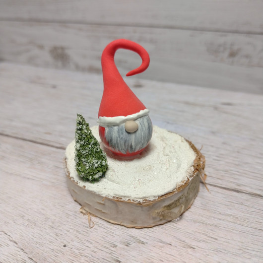 Joulukoriste - Tonttu ja kuusi