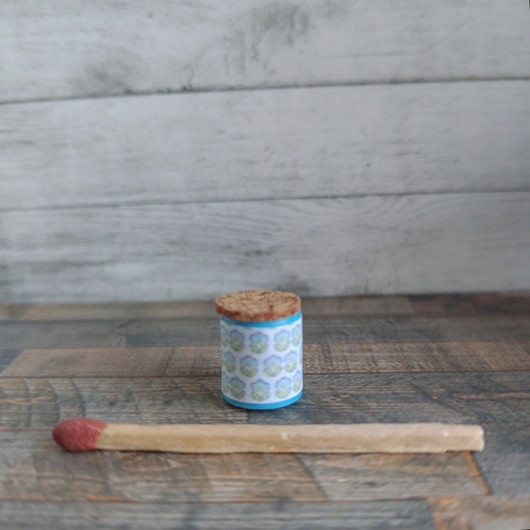 Nukkekodin Säilytyspurkki - Retrokukat Vaaleansininen