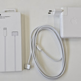 Apple 140W Magsafe 3 virtalähde (sis kaapelin)