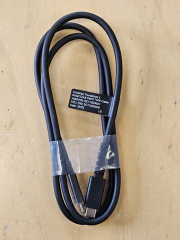Thunderbolt 4 kaapeli telakointiasemiin 1.0 m - Lenovo