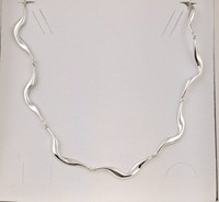 River runs necklace