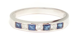 Sormus timanteilla ja sinisafiireilla, valkokultaa 0,09ct 23122