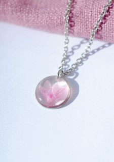 Ruiskaunokki -riipus, v.punainen/ teräs