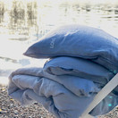 Harmaja tuplapussilakana ja kaksi tyynyliinaa, 100% pellavaa