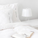 Harmaja tuplapussilakana ja kaksi tyynyliinaa, 100% pellavaa