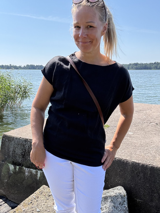 UTU T-paita (100% pellavaa)