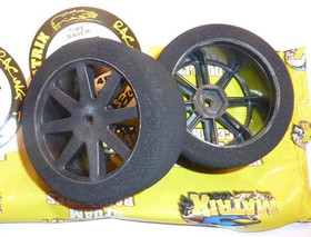 Matrix 42 1/10 rear on Carbon Kyosho wheel