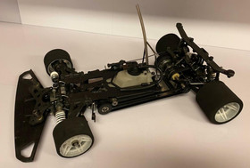 MUGEN MRX-6X MAX-POWER koneella ja pillillä, Sanwan servoilla