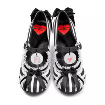 HCD122 KATRINA Mary Jane Pump, mid heels