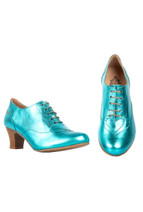 943325 VINTRO LEMPI,  met.aqua shoe with a decorative heart
