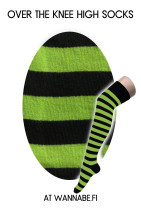 1002 Ylipolvensukat, musta/vihreä raita