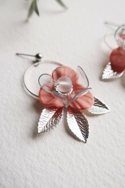 Lumo - kierrätysmuovikoru, HOPEANVÄRISET metalliosat