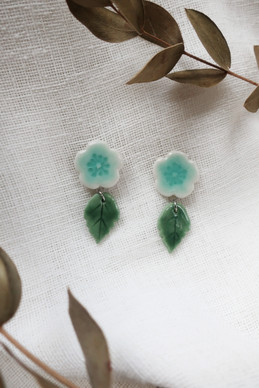 Esikko - keramiikkakorvakoru