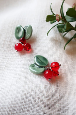 Puolukka - keramiikkakoru