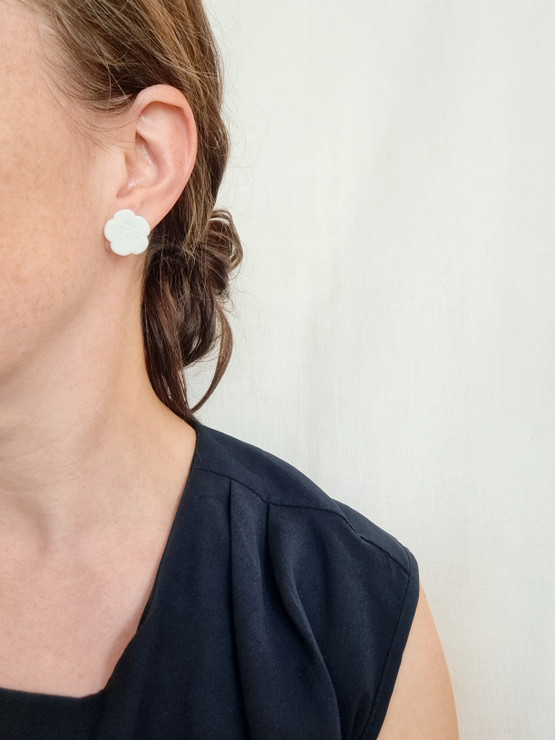 Kukka - keramiikkanappi, eri värejä