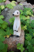 Mangusti -keramiikkaeläin
