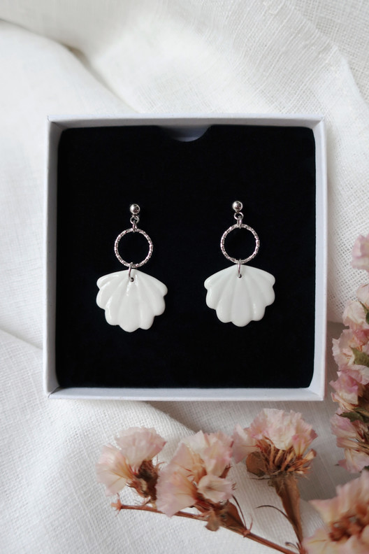 Simpukka - keramiikkakoru