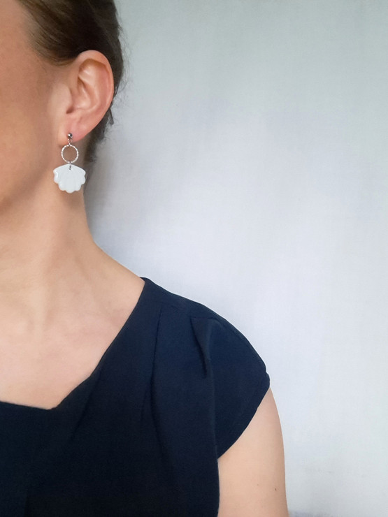 Simpukka - keramiikkakoru