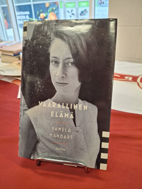 Mandart, Pamela: Vaarallinen elämä