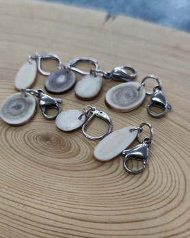 Silmukkamerkit kahdella eri lukolla