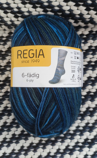 Regia 6 Monivärinen