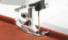 Husqvarna Viking megaterejalka