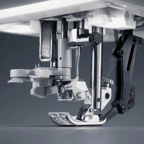 PFAFF® quilt expression™ 725 symaskin