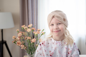 Neulottu lasten panta, nougat